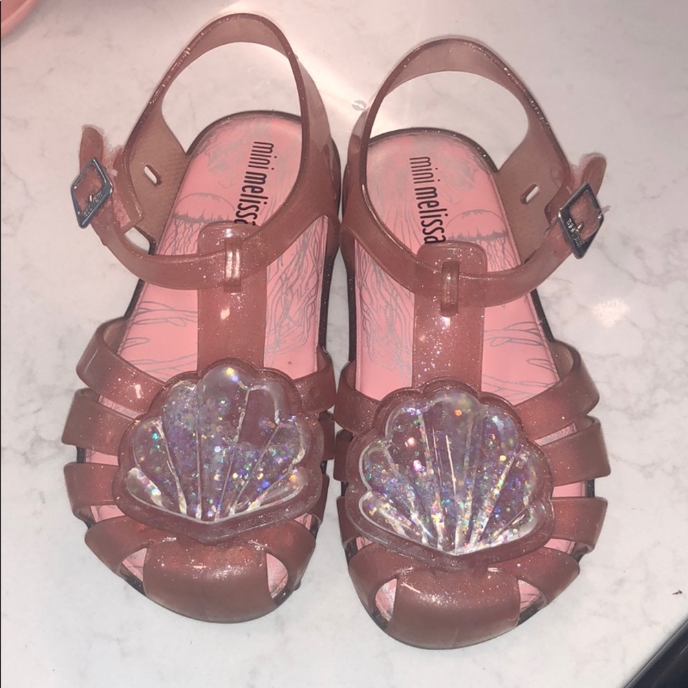 Mini Melissa Shells 🐚 size 11 💗 great condition